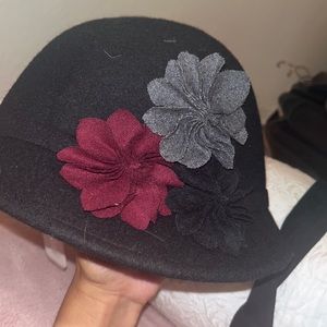 Black Tree Hat